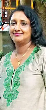 Dinali Roshanthi Senaratne portrait