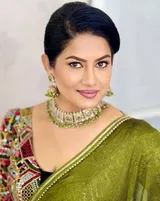 Madhani Malwatta portrait