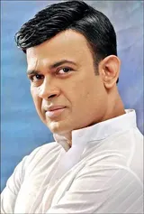 Ranjan Ramanayake portrait