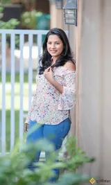 Thisuri Yuwanika portrait