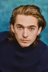 Austin Abrams portrait